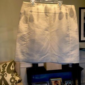 Loft size 10 yellow polka dot skirt. Straight